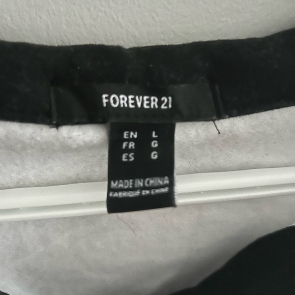 Cropped sweater - Picture 3 of 3